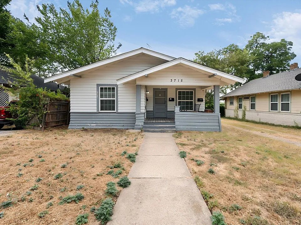 3715 Travis Ave