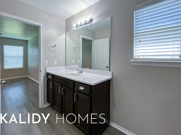 2928 Cider Mill Ln — Photo 14