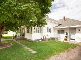 205 D St, Indianola, NE 69034