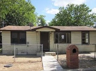 771 4th St, Seguin, TX 78155