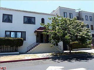 1st image of 338 N Heliotrope Dr