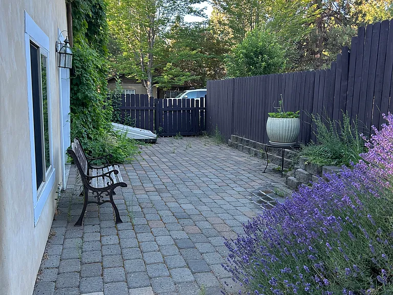 1562 NW Elgin Ave — Photo 26