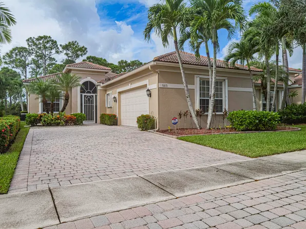 6871 SE Twin Oaks Circle, Stuart, FL 34997