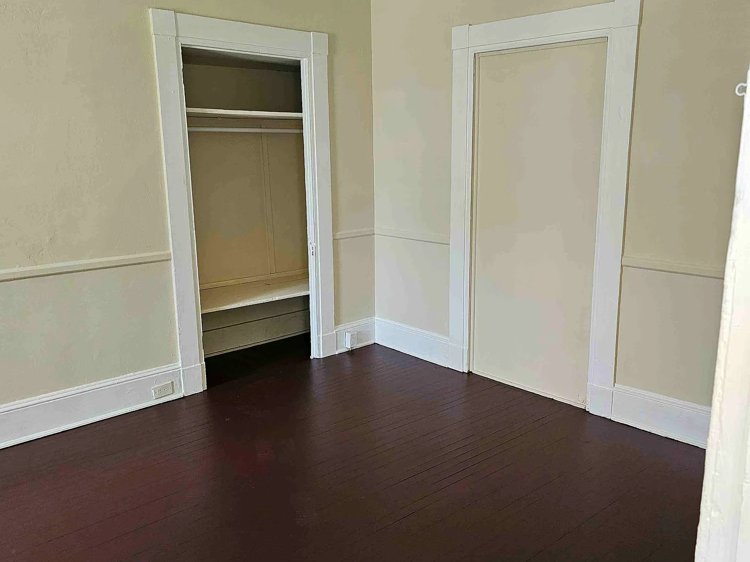 182 West Main St — Photo 2