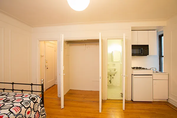 Rented by Garfield Realty  | media 40