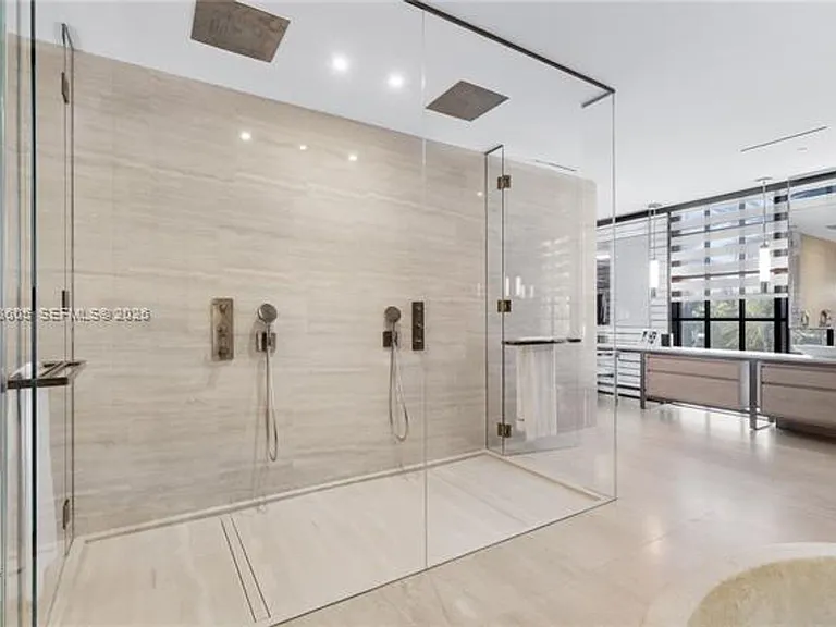 8955 NE Collins Ave #301 — Photo 26