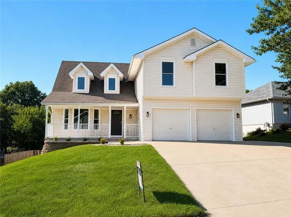 724 N Plum Rose Dr, Liberty, MO 64068