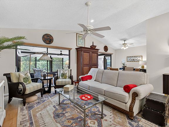 5th image of 77 Ironwood Way