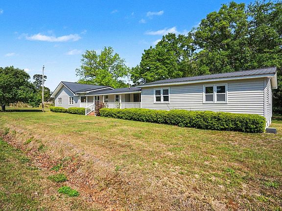 3rd image of 5370 Miracle Ln.