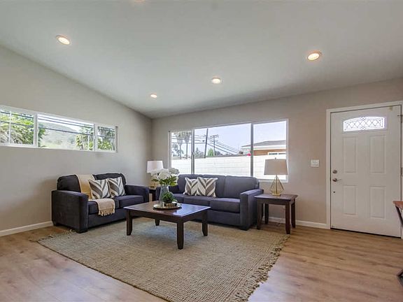 3rd image of 8215 Fanita Dr