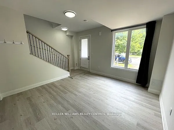 454 Veterans Dr — Photo 7