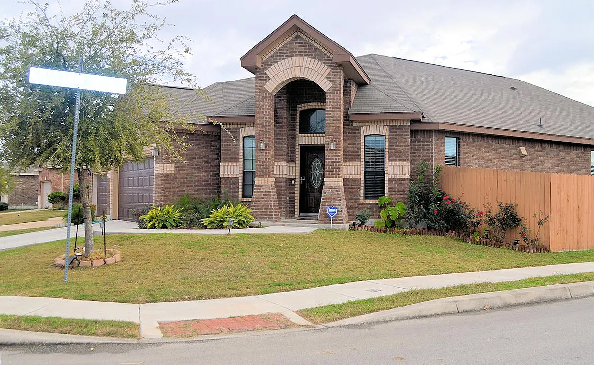 Building Photo - 3943 Grissom Grv