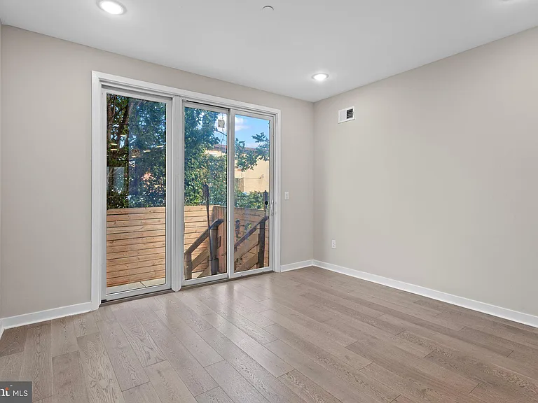 2528 N Hope St #1 — Photo 13