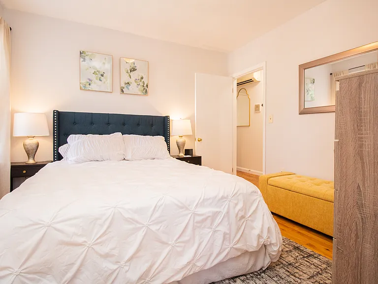 1004 Tremont St #1 — Photo 21