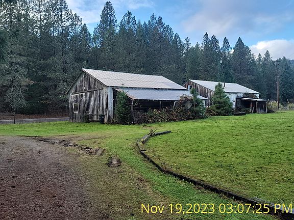 3rd image of 7593 Redwood Hwy