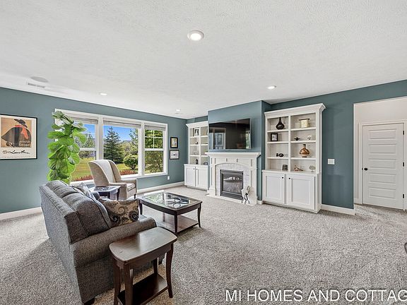 4th image of 14052 Phoenix Pl