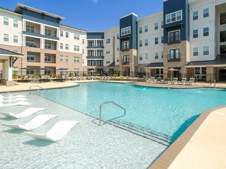Ballpark Apartments @ Town Madison