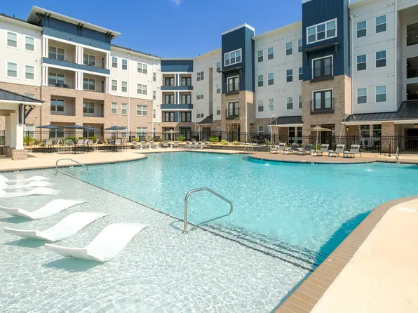 Ballpark Apartments @ Town Madison