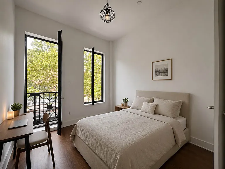 1487 Broadway #2C — Photo 2