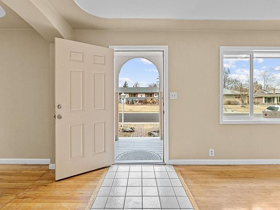 3rd image of 820 Lotus Way
