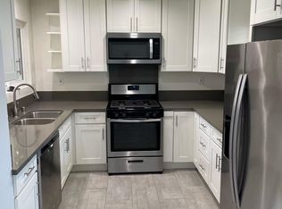 210 E Hazel St APT 2, Inglewood, CA 90302