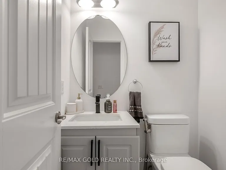 112 Hanson Cres — Photo 27
