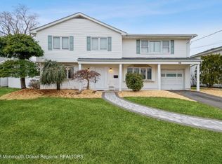36 Galway Dr, Hazlet, NJ 07730