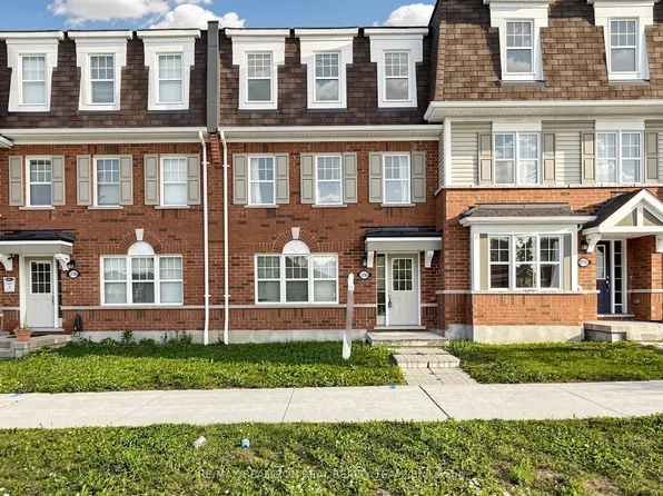2708 Burkholder Dr, Pickering, ON L1X 0G2