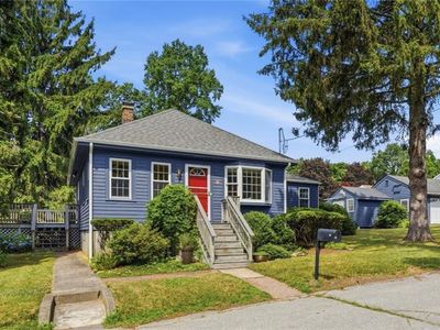 16 Brown Ave, Barrington, RI, 02806