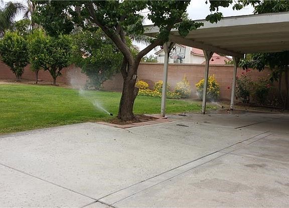 5th image of 2787 E Oak Hill Dr