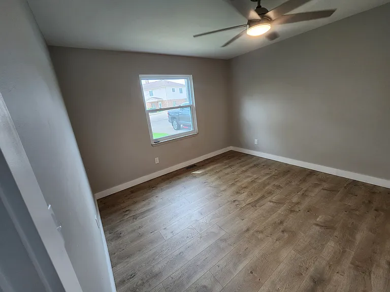 8139 Grand River Rd #2 — Photo 4