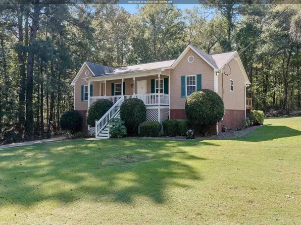 120 Lynn Dr, Trussville, AL 35173