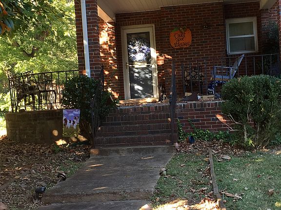 3rd image of 749 S College Ave