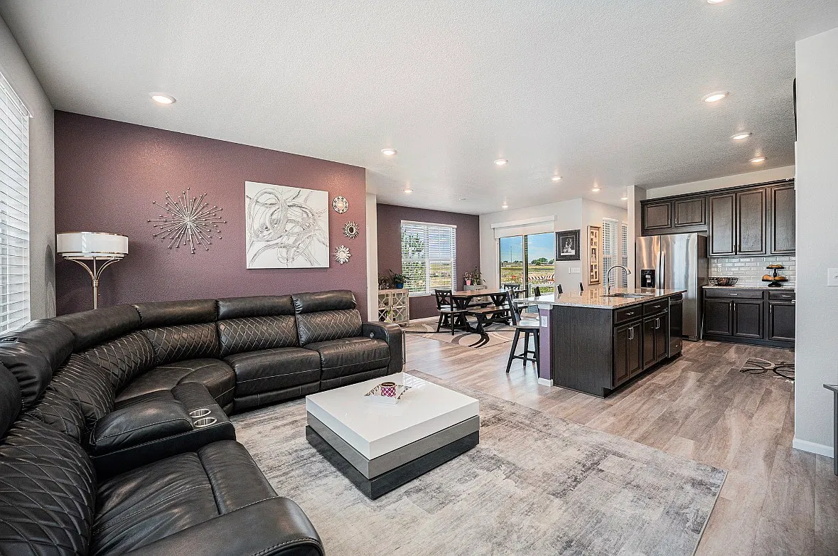 1 bed, 2098 sqft, $1,360 — Photo 4