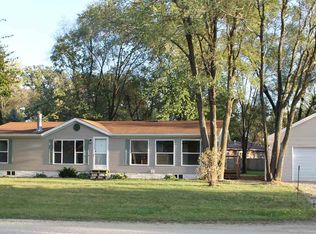 8820 Circle Dr, Dunkerton, IA 50626