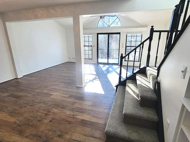 1608 Shady Cove Ln — Photo 10