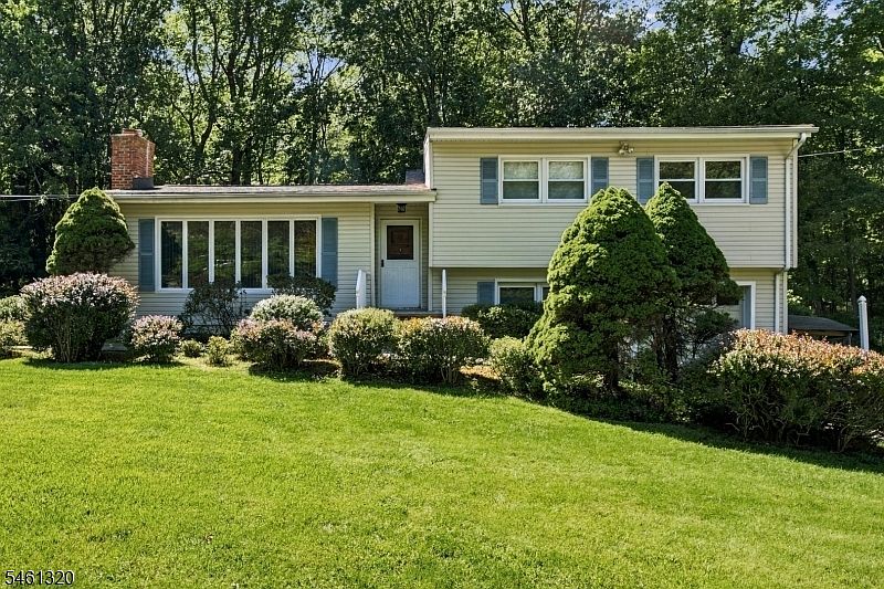 1st image of 87 Orion Rd
