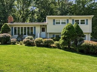 87 Orion Rd, Berkeley Heights, NJ 07922