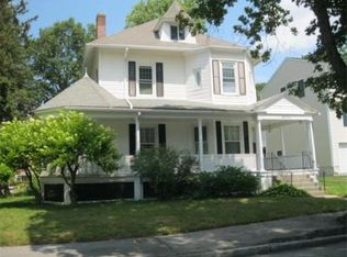 37 Shattuck St, Worcester, MA 01605