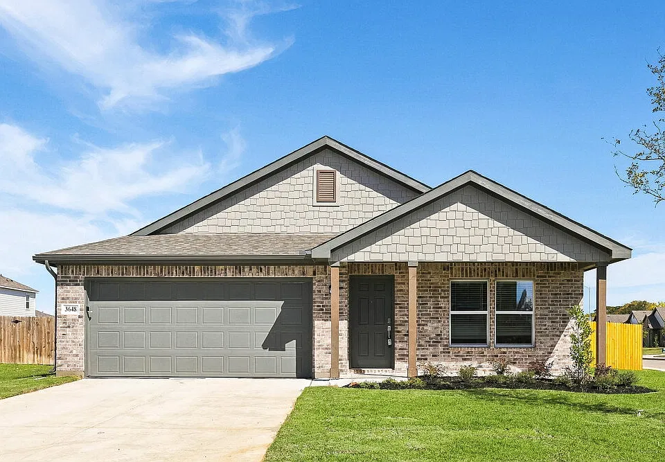 3648 Silver Maple Ln