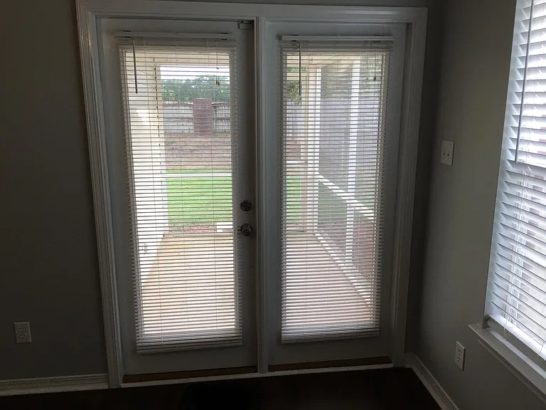 29251 Canterbury Rd — Photo 11