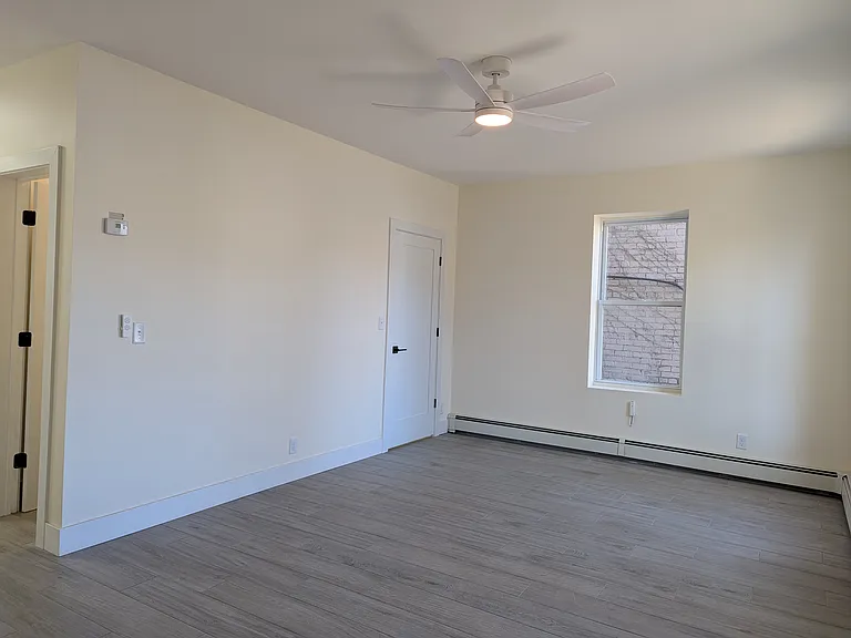 6 S Cedar St — Photo 15