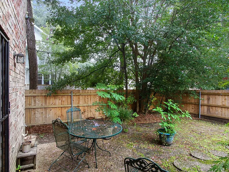 1300 Broadway St — Photo 10