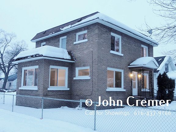 2nd image of 2837 Leahy St