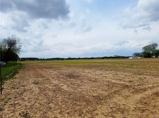 203 Shaw Rd, Englewood, OH 45322