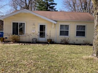 12241 Bennington Pl, Maryland Heights, MO