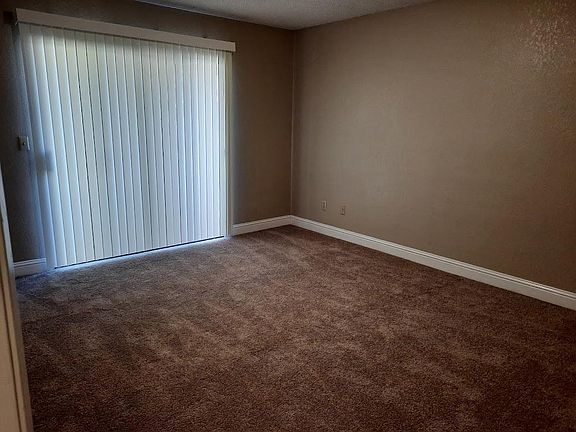 5th image of 5251 Glide Dr APT 4