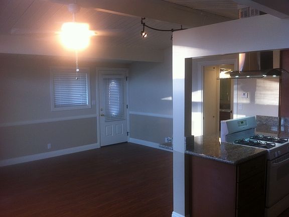 4th image of 180 El Nido Ave
