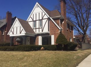 215 Spirea Dr, Oakwood, OH 45419