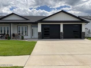 6125 Magnolia Dr, Grand Forks, ND 58201